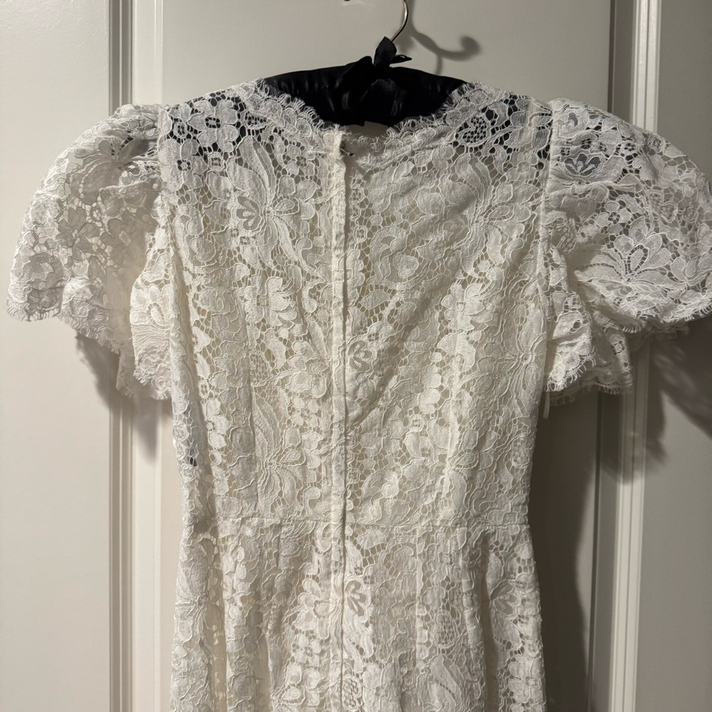 Dolce & Gabbana White Lace Wedding Dress | XS - Picture 7 of 10